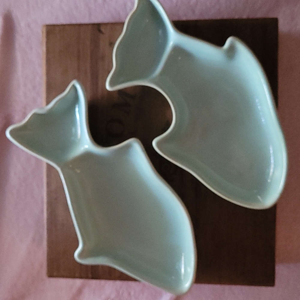 8" Seafoam Green Fish Dishes